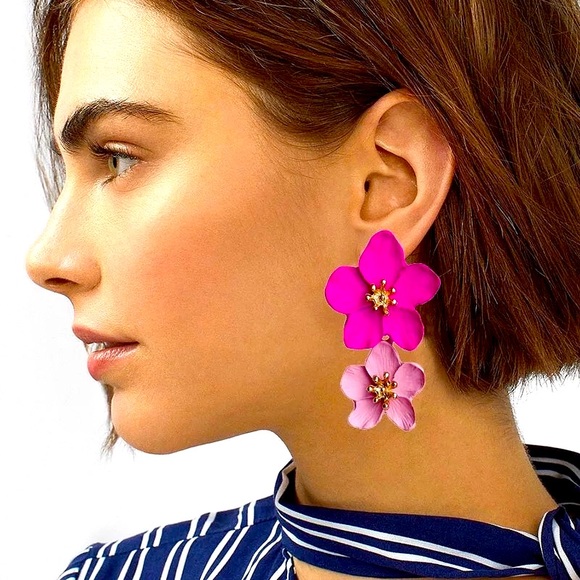 🔆3/$30 New Anthro Flower Drop Earrings - Picture 2 of 2